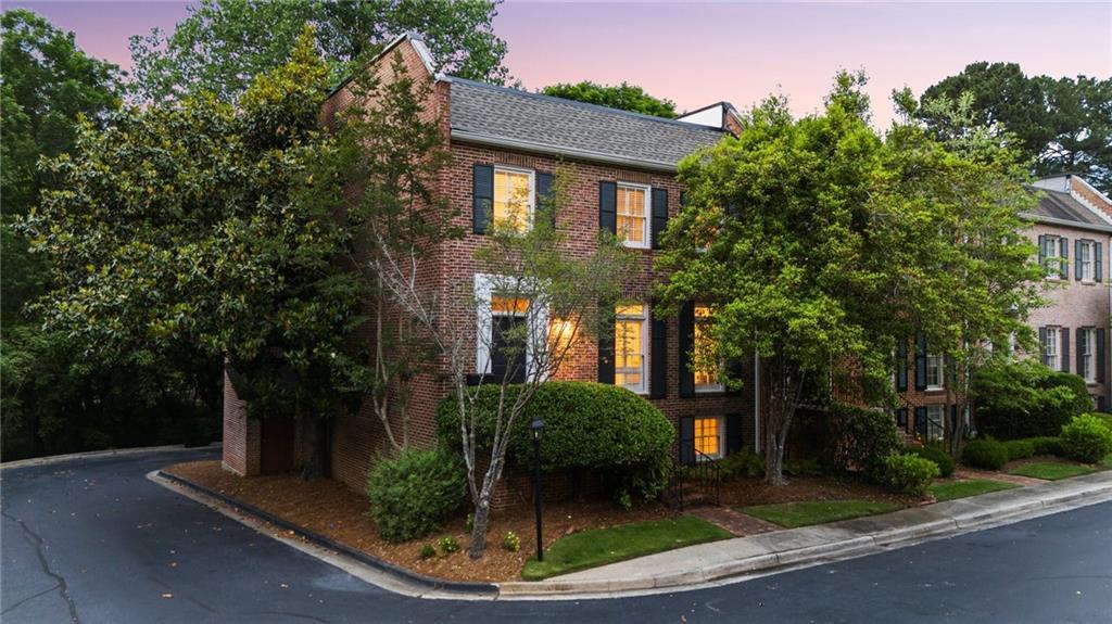 3532 Paces Pl., Atlanta, GA 30327