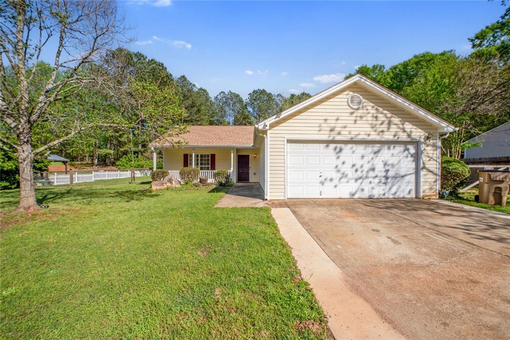 1109 Ravenwood Dr., Bethlehem, GA 30620