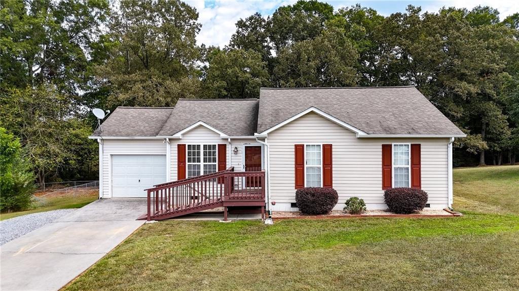 181 Fieldcrest Dr., Calhoun, GA 30701