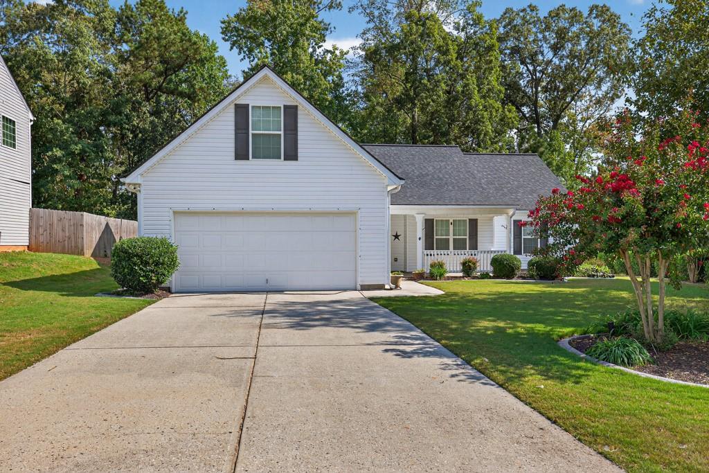 1880 Roxey Ln., Winder, GA 30680
