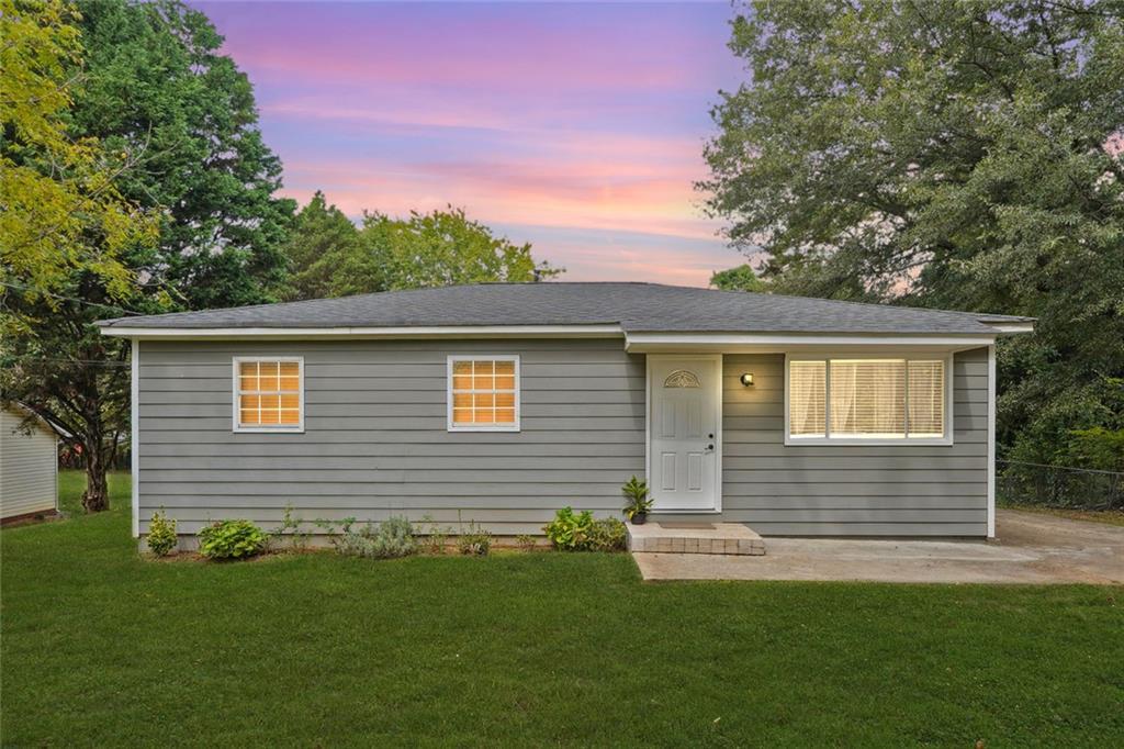 2199 Clairmont Cir., Snellville, GA 30078