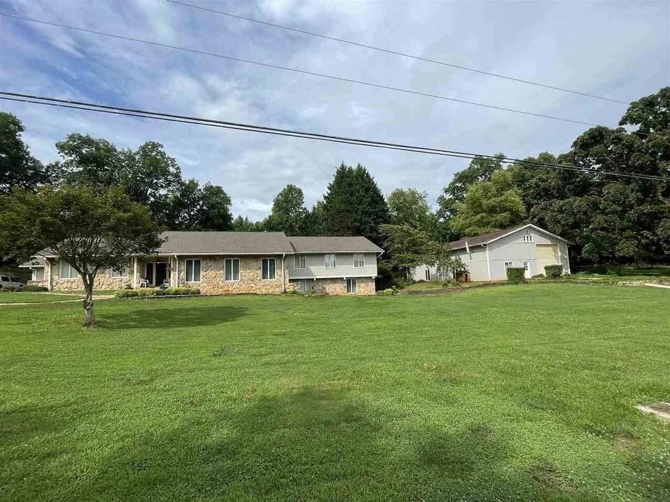 490 Addington Dr., Toccoa, GA 30577