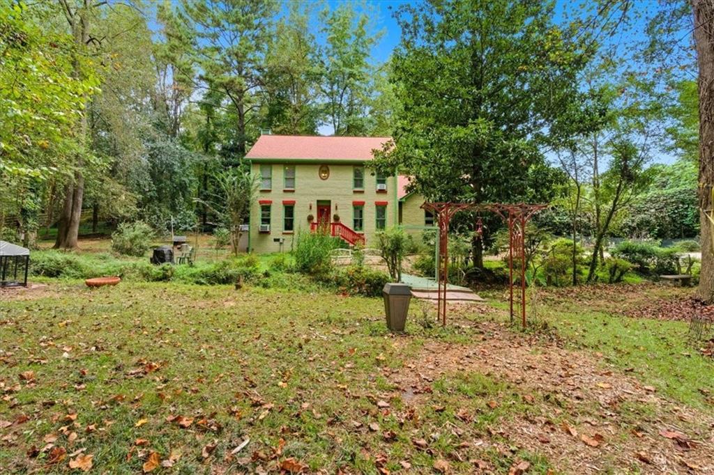 445 Longleaf Dr., Roswell, GA 30075