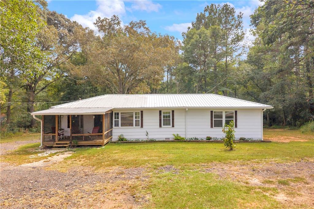 1334 Joe Bolton Rd., Commerce, GA 30530