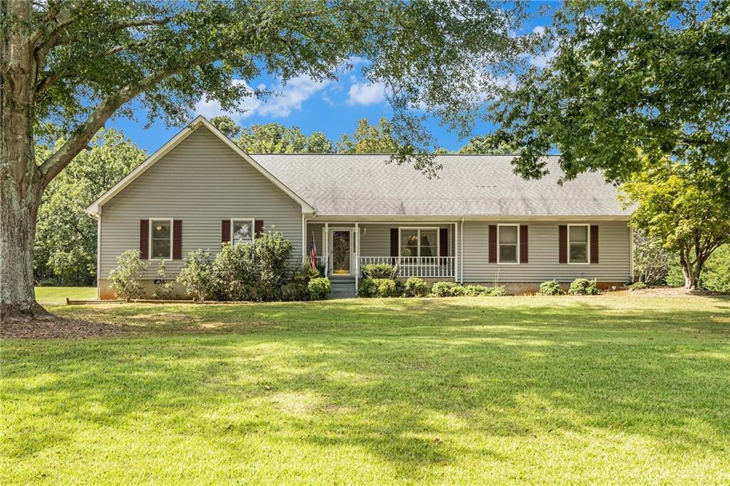 209 Weatherly Woods Dr., Winterville, GA 30683