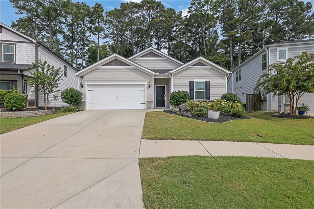 153 Neese Farm Dr., Woodstock, GA 30188
