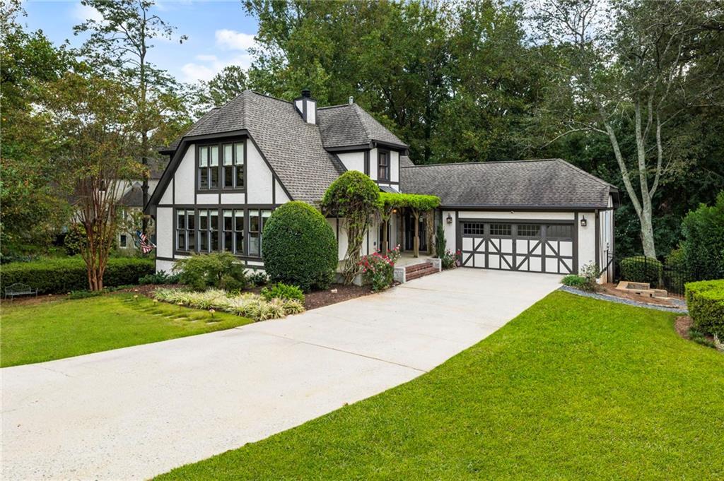 4070 W Cooper Lake Dr., Smyrna, GA 30082