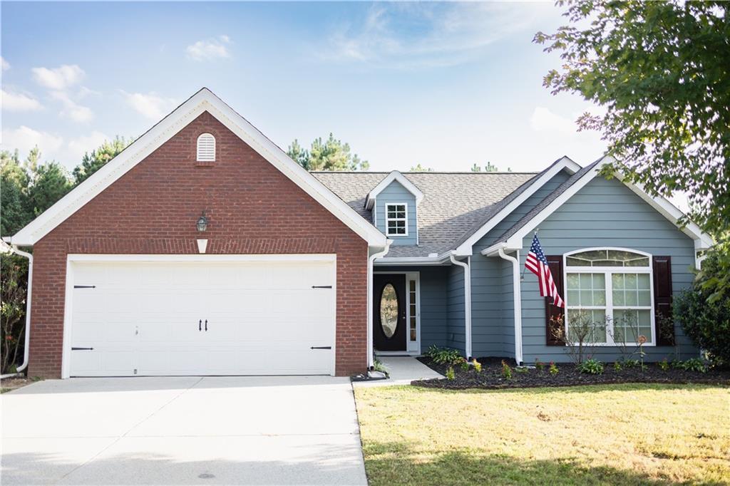 162 Red Hawk Dr., Dawsonville, GA 30534