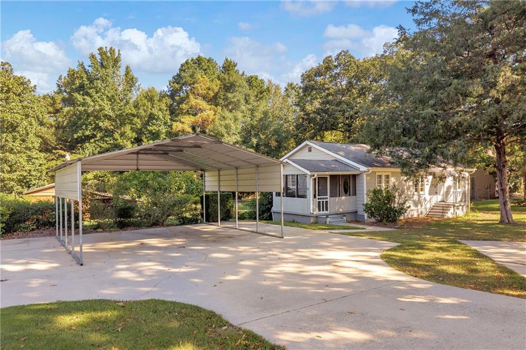 10859 Panhandle Rd., Hampton, GA 30228