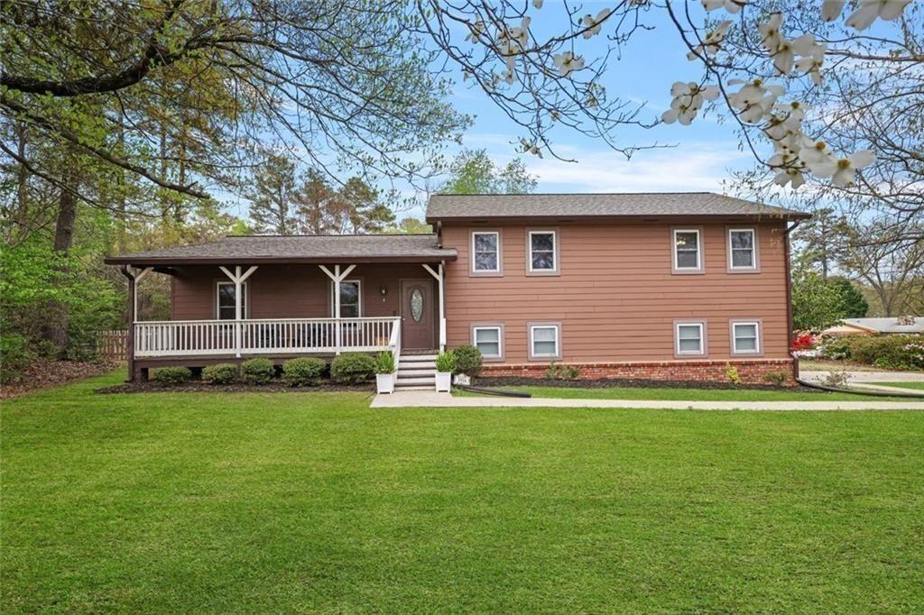 3916 S Martin Way, Lithia Springs, GA 30122