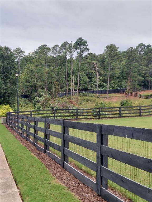 8365 Berringer Point Dr., Gainesville, GA 30506