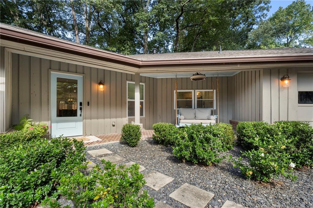 5231 Seaton Dr., Atlanta, GA 30338