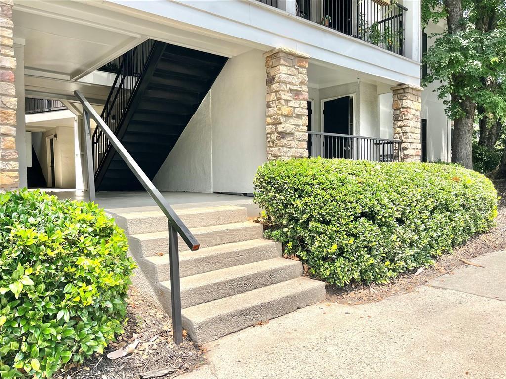 1150 Collier Rd. #2J, Atlanta, GA 30318