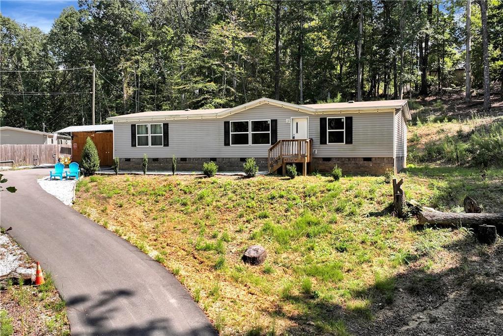 3241 Hidden Valley Rd., Gainesville, GA 30506