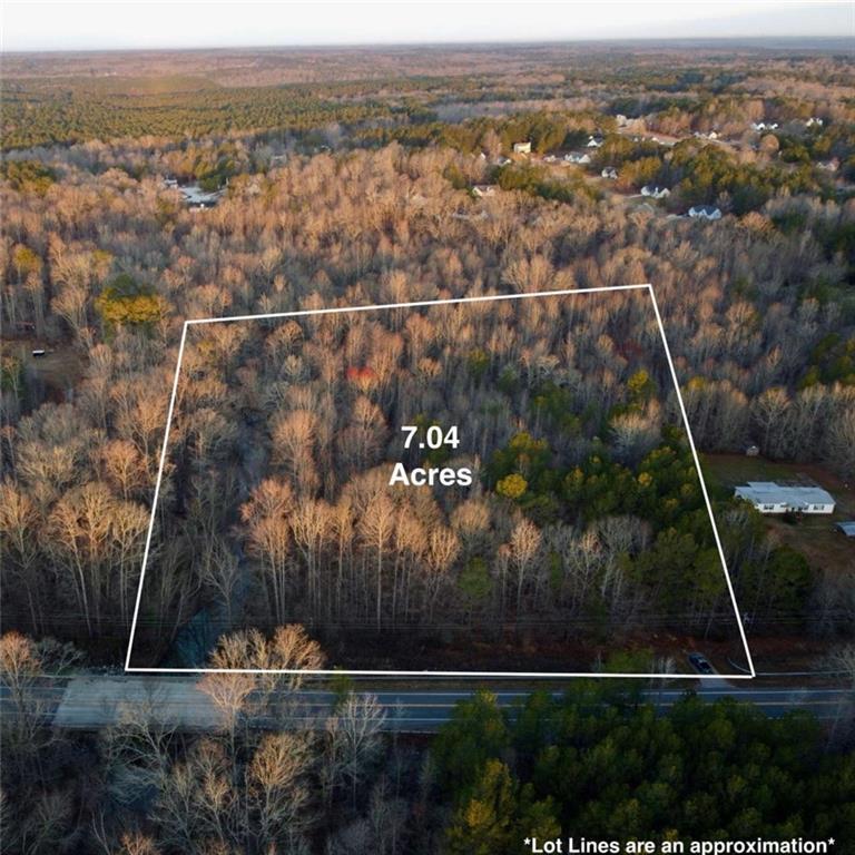 926 Jackson Lake Rd., Jackson, GA 30233