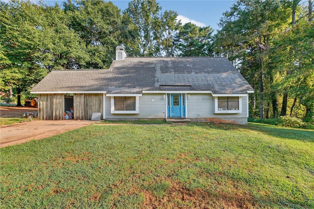 106 Valley Rd., Stockbridge, GA 30281