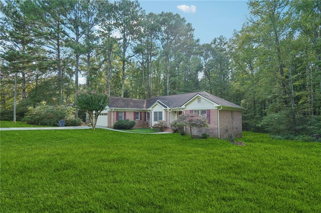1706 Little Brook Dr., Conyers, GA 30094