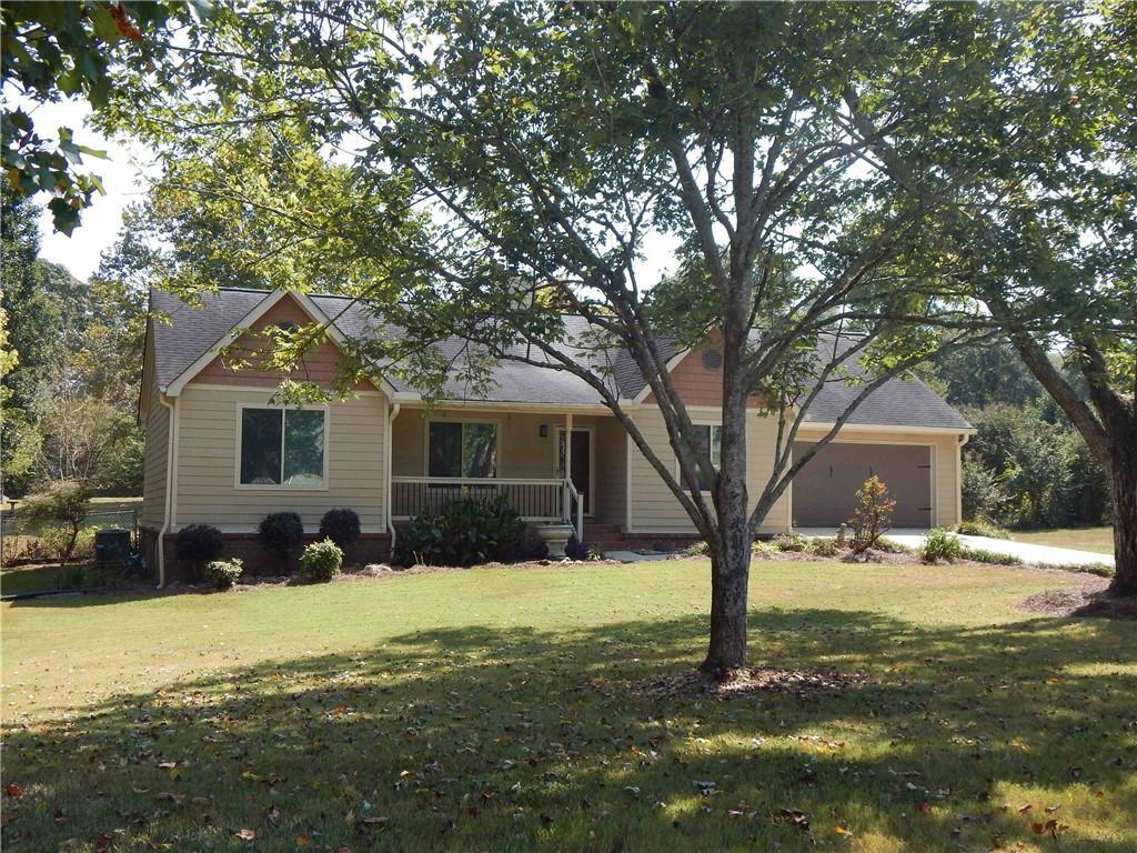 3292 Greystone Dr., Loganville, GA 30052
