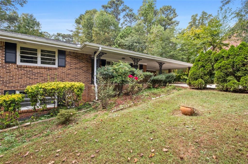 87 Valley Rd., Lawrenceville, GA 30044
