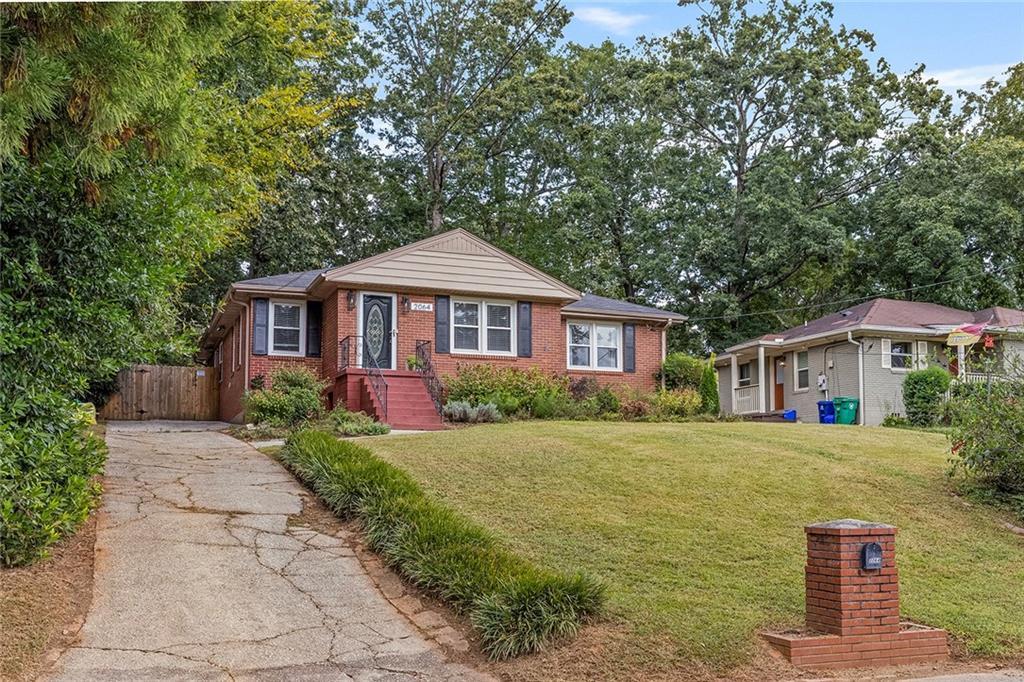 2064 Edgemore Dr., Atlanta, GA 30316