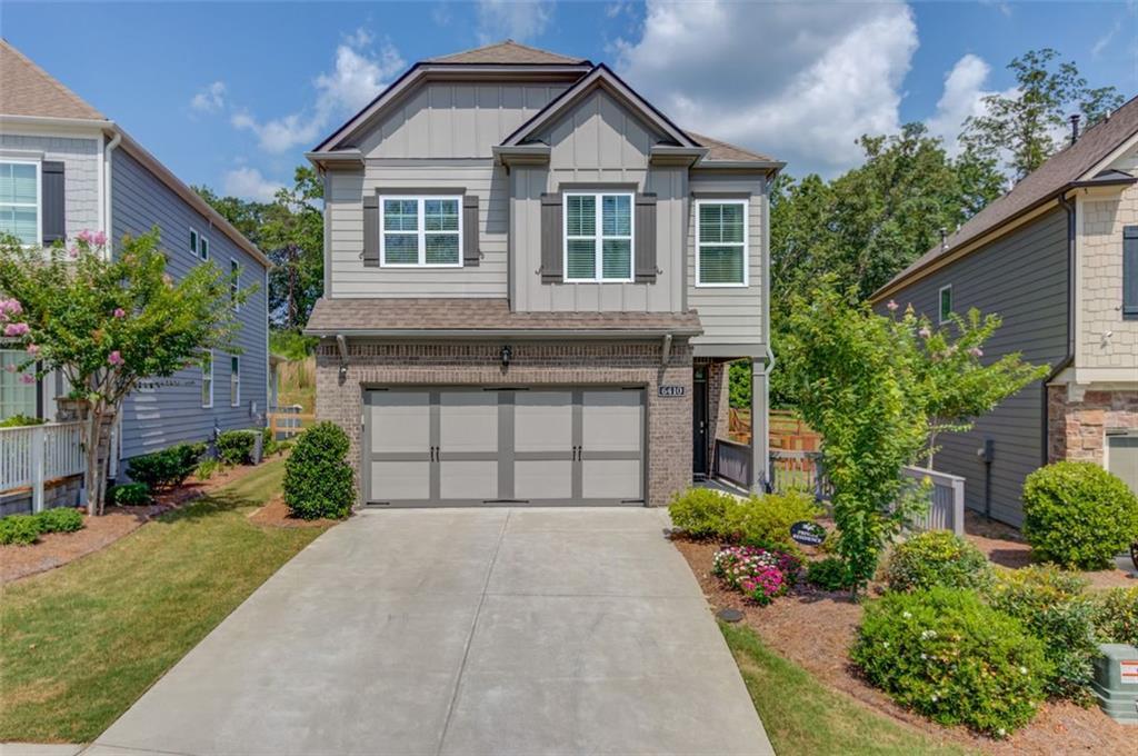 6410 Crosscreek Ln., Flowery Branch, GA 30542
