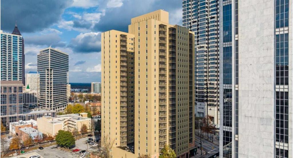 300 W Peachtree St 21 E, Atlanta, GA 30332