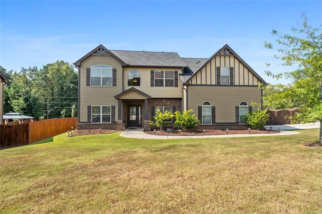 2748 Village Park Dr., Ellenwood, GA 30294
