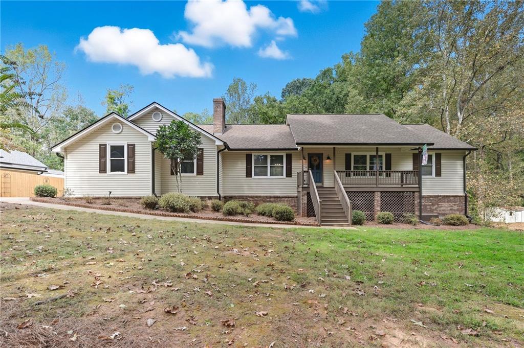 5116 Deer Path Ln., Gainesville, GA 30507