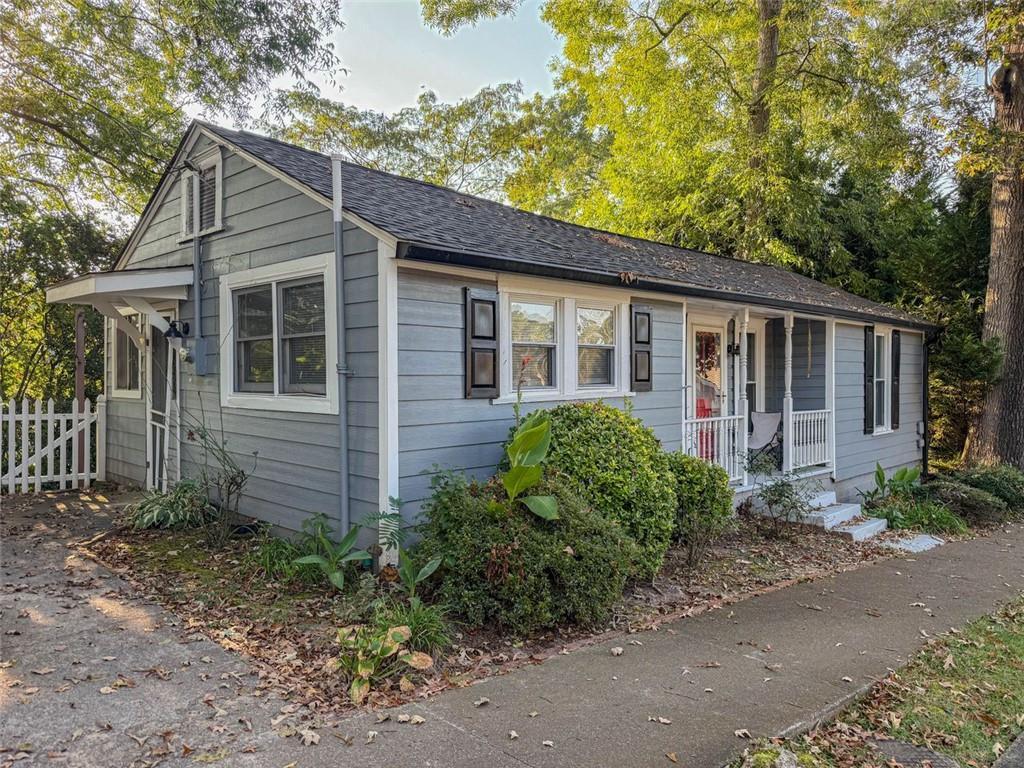 651 Inglis Dr., Marietta, GA 30067