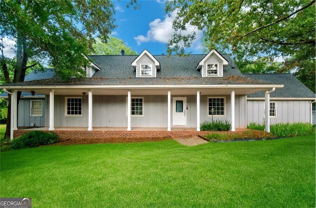 75 Price Dr W, Locust Grove, GA 30248