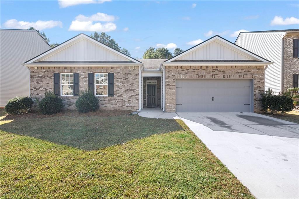 87 Possum Creek Ln., Dallas, GA 30132