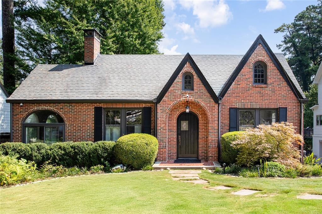 557 E Wesley Rd., Atlanta, GA 30305