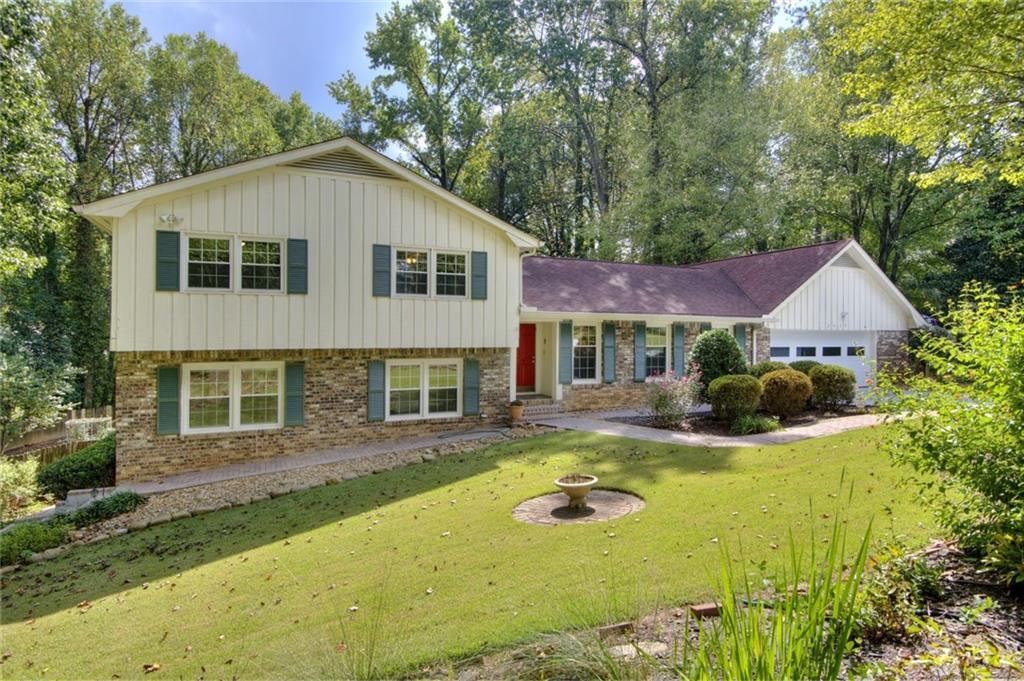 2659 Amberly Dr., Dunwoody, GA 30360