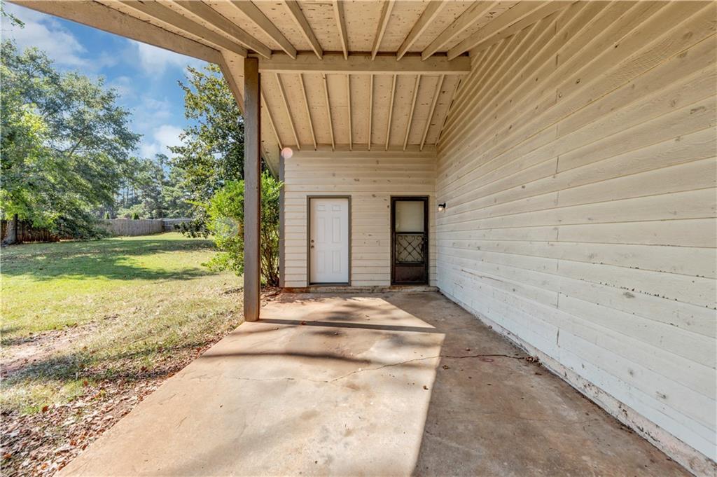 22 Barberry Dr., Newnan, GA 30265