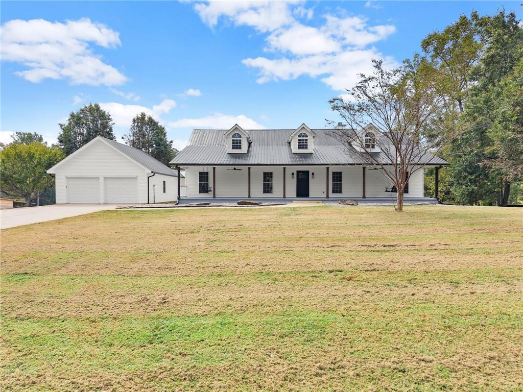 6147 Dahlonega Hwy., Clermont, GA 30527
