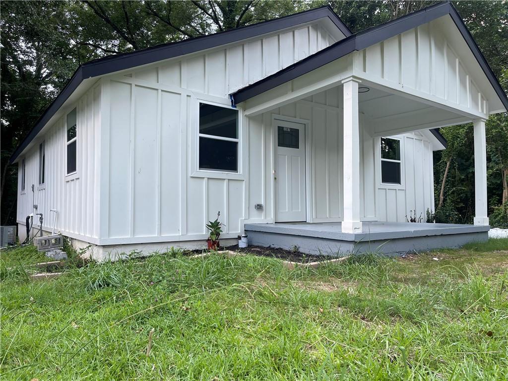 1087 Hillcrest Dr., Atlanta, GA 30316