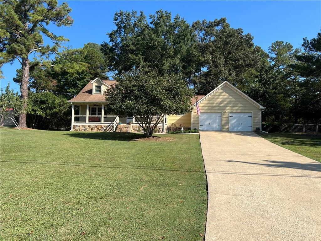 702 Calloway Dr., Rockmart, GA 30153