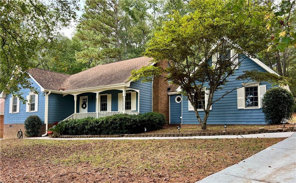 1955 Skyland Glen Dr., Snellville, GA 30078