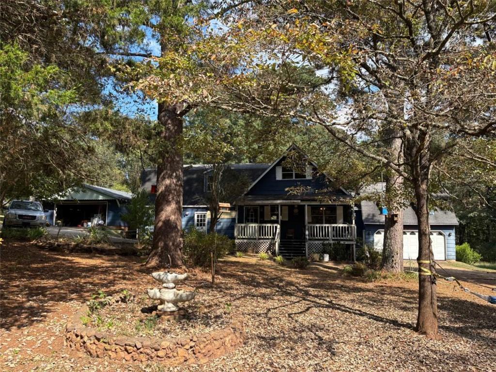 204 Rising Star Rd., Fayetteville, GA 30215