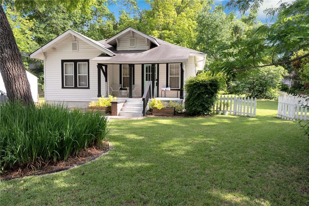 1608 Carroll Dr., Atlanta, GA 30318