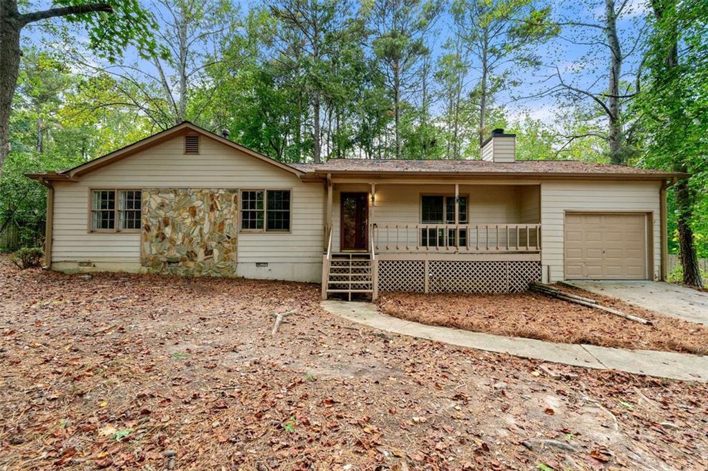 99 Oak Creek Ct., Dallas, GA 30157