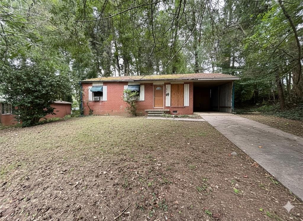 805 Sandy Creek Dr., Atlanta, GA 30331
