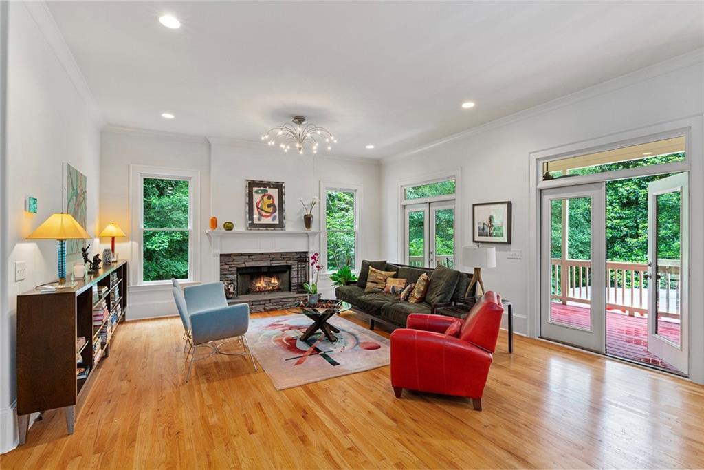 453 Carter Ave., Atlanta, GA 30317