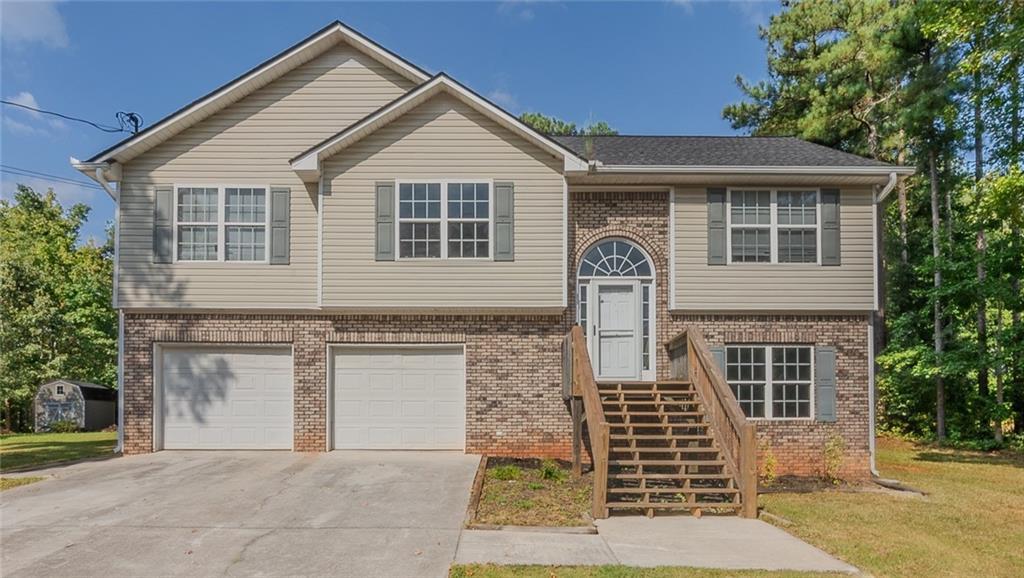 149 Hawk Ln., Carrollton, GA 30116