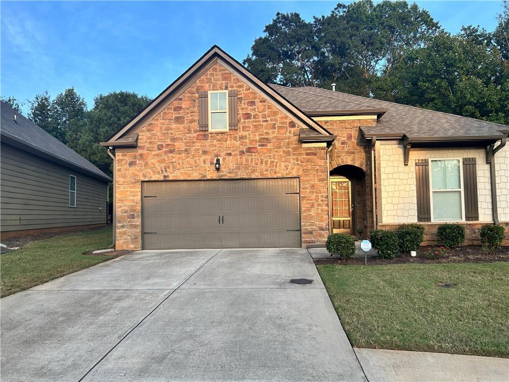 256 High Court Way, Locust Grove, GA 30248