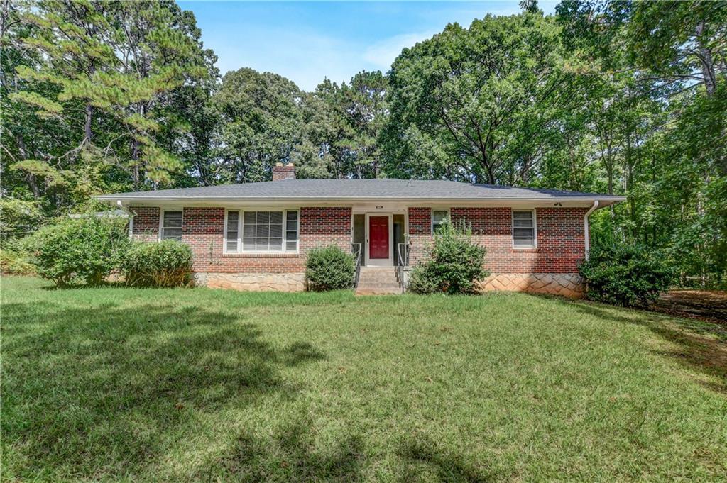 4934 Rockbridge Rd., Stone Mountain, GA 30088