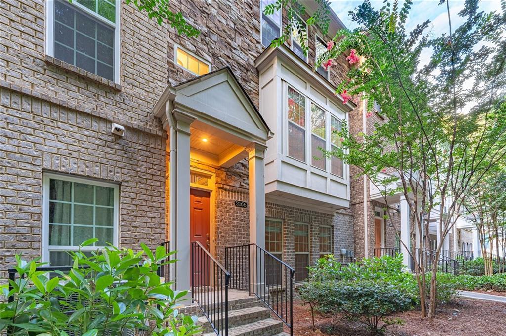 2166 Rock Creek Park, Decatur, GA 30033