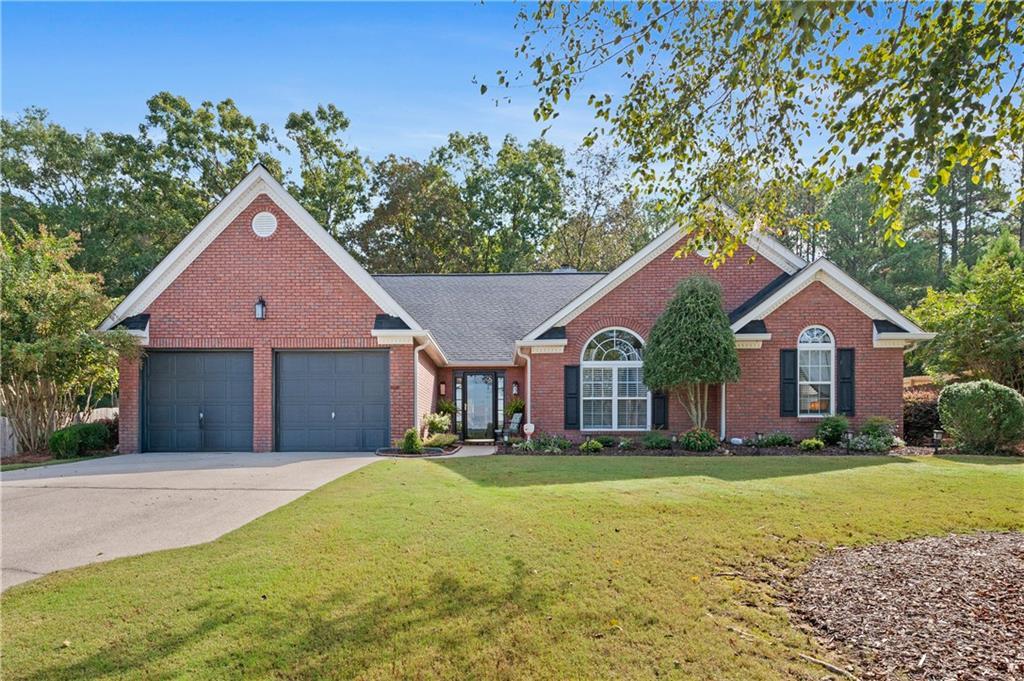 272 Kades Cove Dr., Dallas, GA 30132