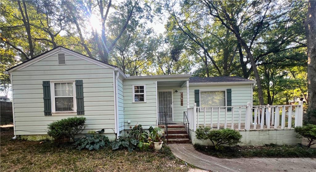 4765 Manse Dr., Forest Park, GA 30297