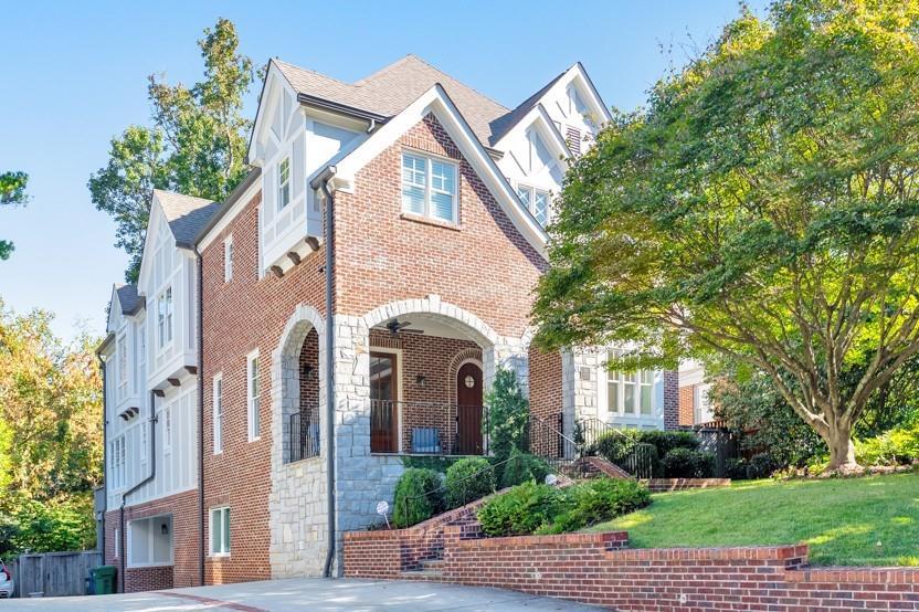 750 Yorkshire Rd., Atlanta, GA 30306